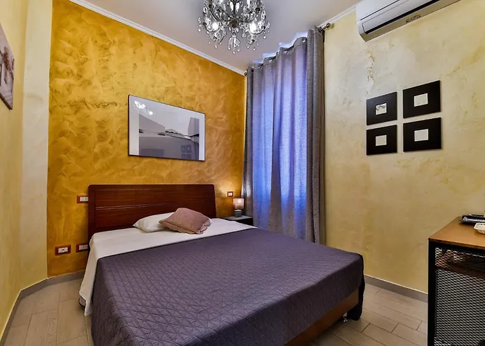 E-room 42 Pensión 3*