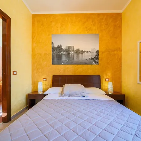 Гостевой дом E-room 42 3*