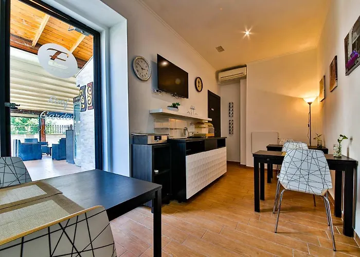 Πανσιόν E-room 42