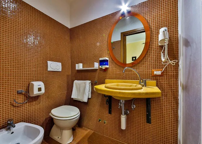 E-room 42 Πανσιόν