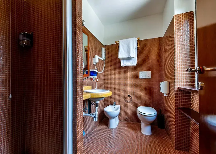 Πανσιόν E-room 42