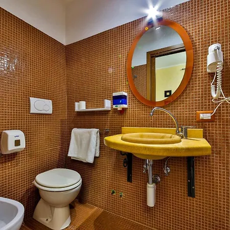 E-room 42 بيت ضيافة