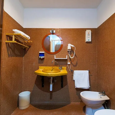 E-room 42 بيت ضيافة 3*